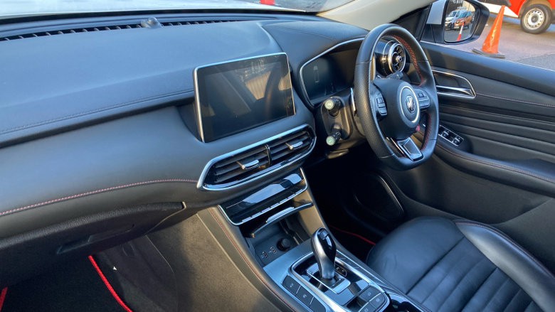 MG HS 1.5 T-GDI Trophy 5dr DCT Petrol Hatchback